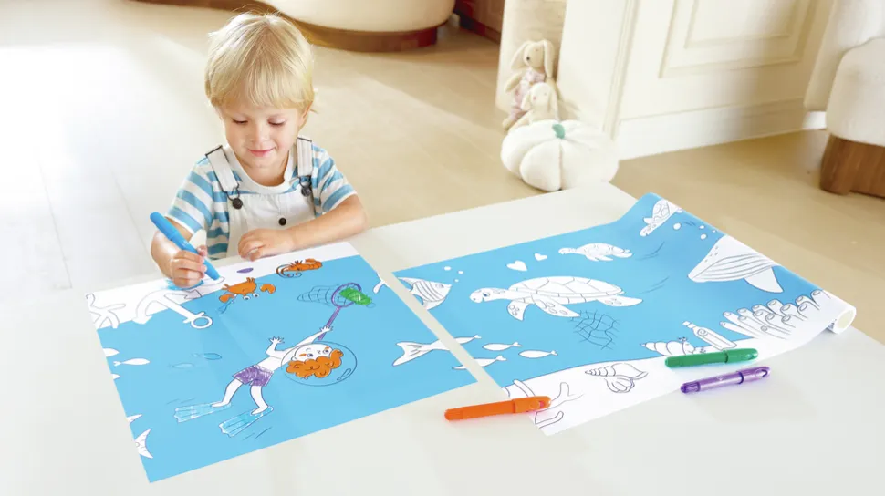 Rollo de papel para garabatos Oceánicos · Hape